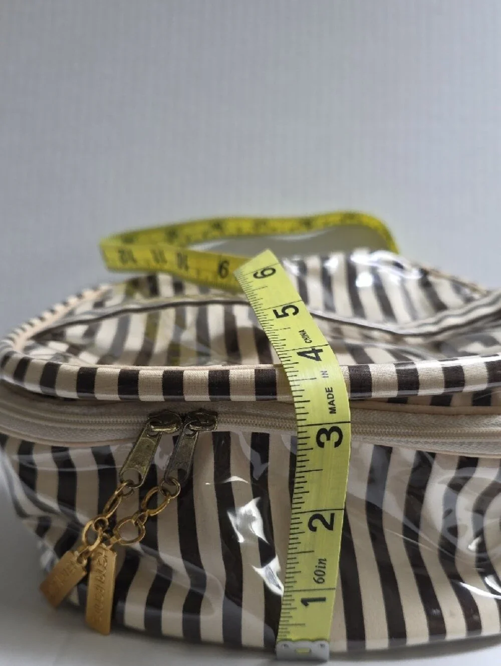VINTAGE HENRI BENDEL MAKE UP CASE
